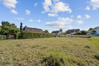 Prodej pozemku 673 m², Praha 9 - Újezd nad Lesy