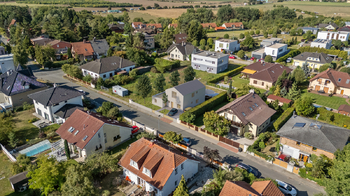 Prodej pozemku 628 m², Praha 9 - Dolní Počernice