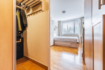 Hlavní ložnice s šatnou - Prodej bytu 4+kk v osobním vlastnictví 86 m², Praha 5 - Stodůlky