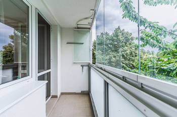 Prosklená lodžie - Prodej bytu 4+kk v osobním vlastnictví 86 m², Praha 5 - Stodůlky