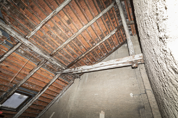 Střecha - Prodej nájemního domu 405 m², Roudnice nad Labem