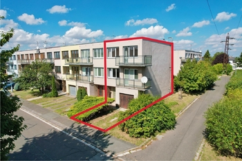 pohled na dům - Prodej domu 152 m², Hradec Králové 