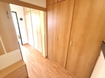 Prodej bytu 3+1 v osobním vlastnictví 67 m², Praha 10 - Záběhlice