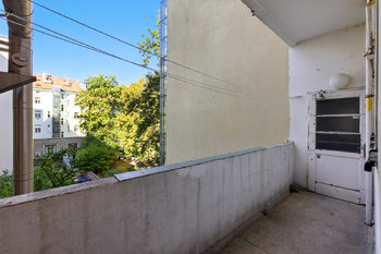 pavlač - Pronájem bytu 2+kk v osobním vlastnictví 44 m², Praha 3 - Žižkov