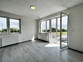 Pronájem bytu 2+kk v osobním vlastnictví 62 m², Cerhenice