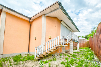 Prodej domu 330 m², Cheznovice
