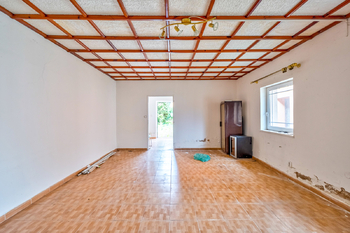 Prodej domu 330 m², Cheznovice