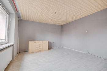 Prodej domu 330 m², Cheznovice