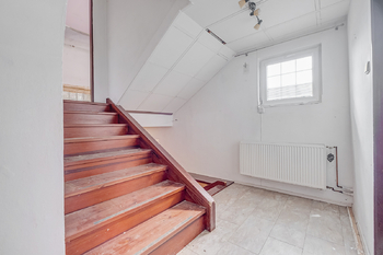 Prodej domu 330 m², Cheznovice