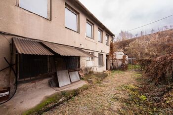 Výrobní, skladovací areál, Maloměřice, Brno - Prodej skladovacích prostor 1000 m², Brno