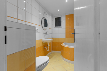 Prodej bytu 1+1 v osobním vlastnictví 32 m², Praha 6 - Vokovice