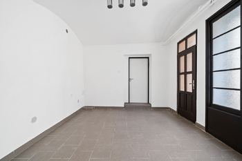 Prodej nájemního domu 84 m², Úpice