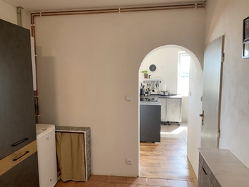 vstup do obývacího pokoje - Prodej bytu 3+kk v osobním vlastnictví 120 m², Mšecké Žehrovice