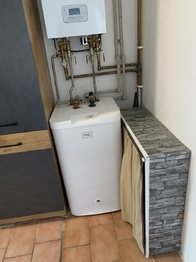 bojler a elektrokotrel - Prodej bytu 3+kk v osobním vlastnictví 120 m², Mšecké Žehrovice
