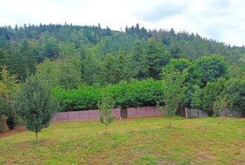 Dole na zahradě najdeme zkratku - Prodej pozemku 1516 m², Rakovník