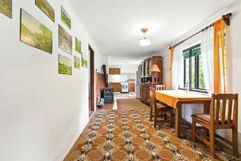Místnost s kuchyní - Prodej chaty / chalupy 108 m², Strašice
