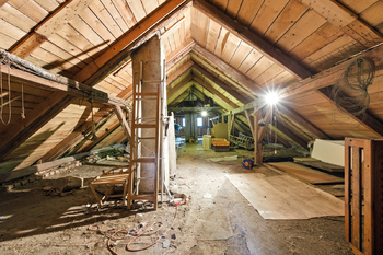 Podkrovní prostory - Prodej chaty / chalupy 108 m², Strašice