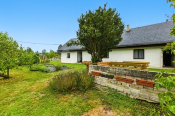 Venkovní posezení - Prodej chaty / chalupy 108 m², Strašice
