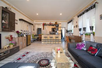 Prodej domu 288 m², Úštěk