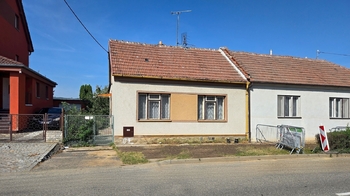 Čelní pohled na dům - Prodej domu 82 m², Vyškov