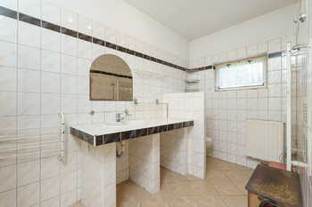 Pronájem domu 100 m², Šabina