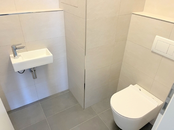 Samostatné WC - Pronájem bytu 3+kk v osobním vlastnictví 83 m², Brandýs nad Labem-Stará Boleslav