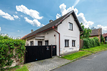 Prodej domu 117 m², Zdechovice