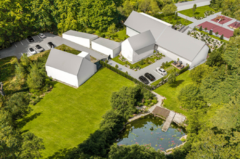 Prodej ubytovacího zařízení 1245 m², Lešany