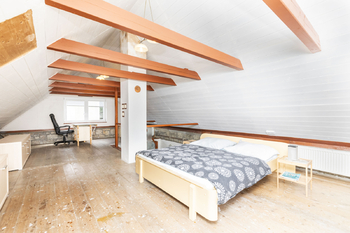 Pokoj v podkroví - Prodej domu 107 m², Hřivice