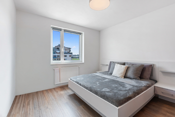 Ložnice - Prodej bytu 3+kk v osobním vlastnictví 82 m², Praha 5 - Sobín