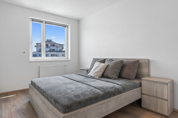 Pokoj  - Prodej bytu 3+kk v osobním vlastnictví 82 m², Praha 5 - Sobín