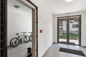 Kolárna - Prodej bytu 3+kk v osobním vlastnictví 82 m², Praha 5 - Sobín