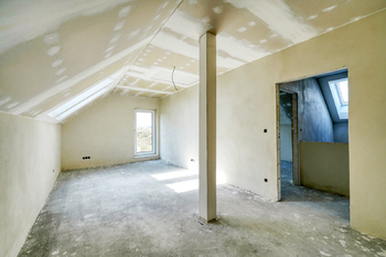Prodej domu 153 m², Lužany