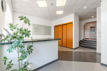 Pronájem kancelářských prostor 82 m², Praha 4 - Nusle