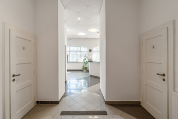 Pronájem kancelářských prostor 82 m², Praha 4 - Nusle