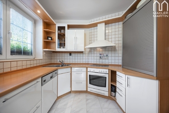 Prodej domu 208 m², Hlásná Třebaň