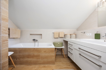 Prodej domu 208 m², Hlásná Třebaň