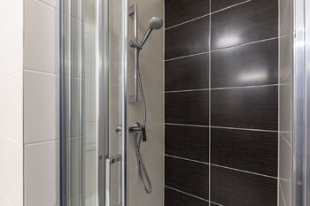 Pronájem bytu 1+kk v družstevním vlastnictví 27 m², Praha 5 - Hlubočepy