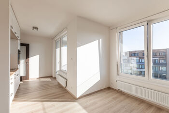 Pronájem bytu 1+kk v družstevním vlastnictví 27 m², Praha 5 - Hlubočepy