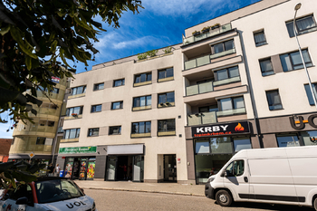 okolí - Prodej bytu 3+kk v osobním vlastnictví 82 m², České Budějovice
