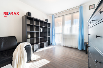 Pronájem bytu 1+kk v osobním vlastnictví 30 m², Klecany