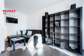 Pronájem bytu 1+kk v osobním vlastnictví 30 m², Klecany