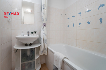 Pronájem bytu 1+kk v osobním vlastnictví 30 m², Klecany
