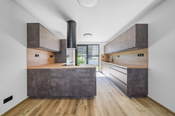 Nová Kuchyň - Prodej domu 132 m², Hradec Králové