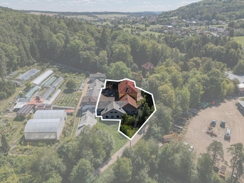 Prodej obchodních prostor 700 m², Zbiroh