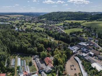 Prodej obchodních prostor 700 m², Zbiroh