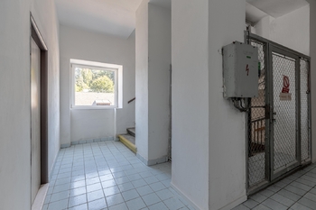 Prodej obchodních prostor 700 m², Zbiroh