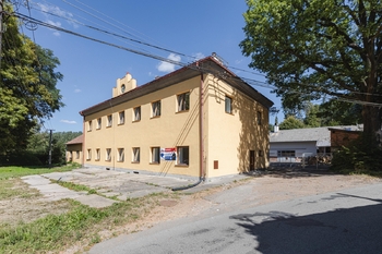 Prodej obchodních prostor 700 m², Zbiroh