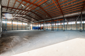 Prodej skladovacích prostor 4159 m², České Budějovice