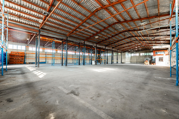 Prodej skladovacích prostor 4159 m², České Budějovice